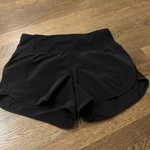 Black high rise 2.5 inch lululemon shorts